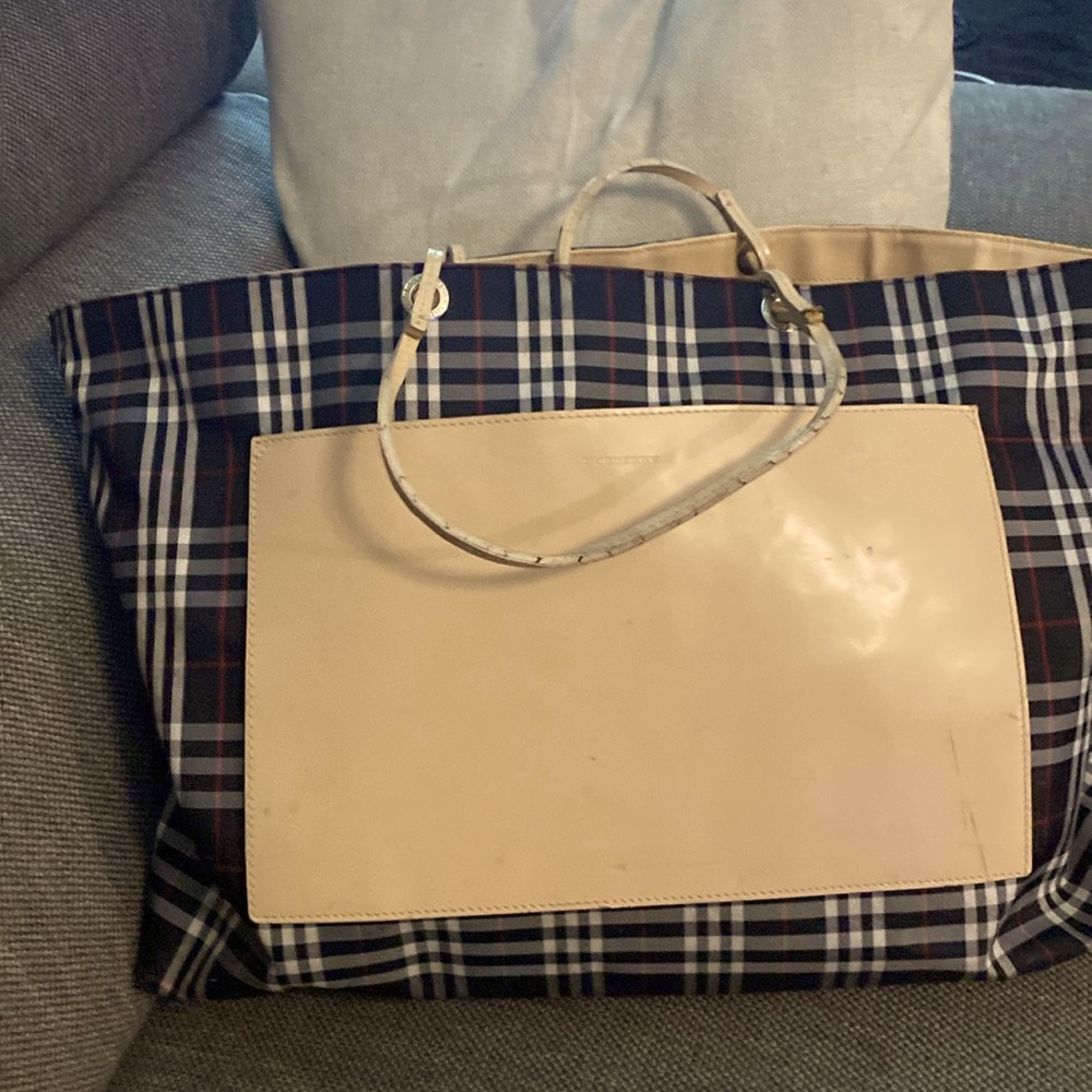 Burberry Tote bag- Large bag